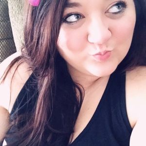 Meet your Posher, Alissa